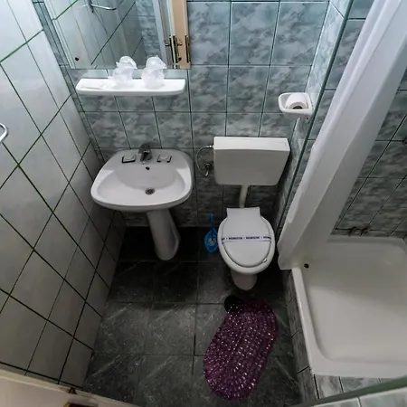 Отель Capitol 3*