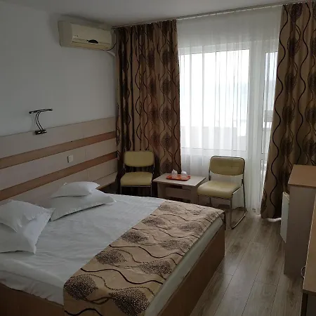 Capitol Hotel 3*
