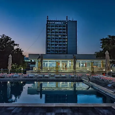 Capitol Hotel